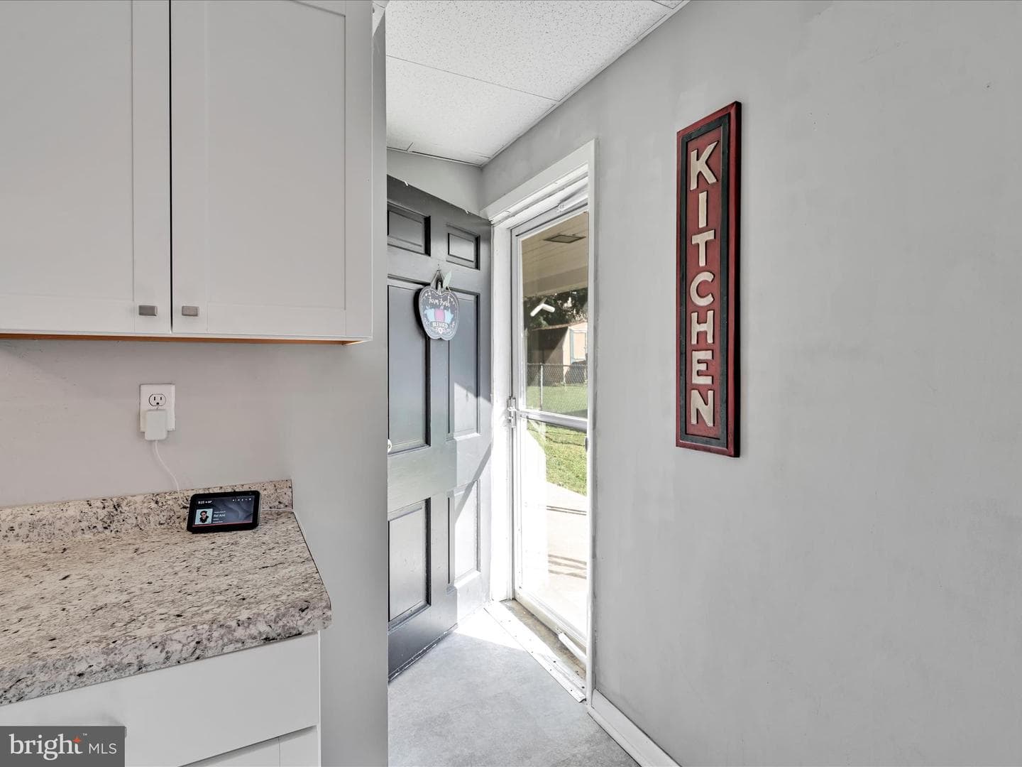 343 Poplar Street photo 10