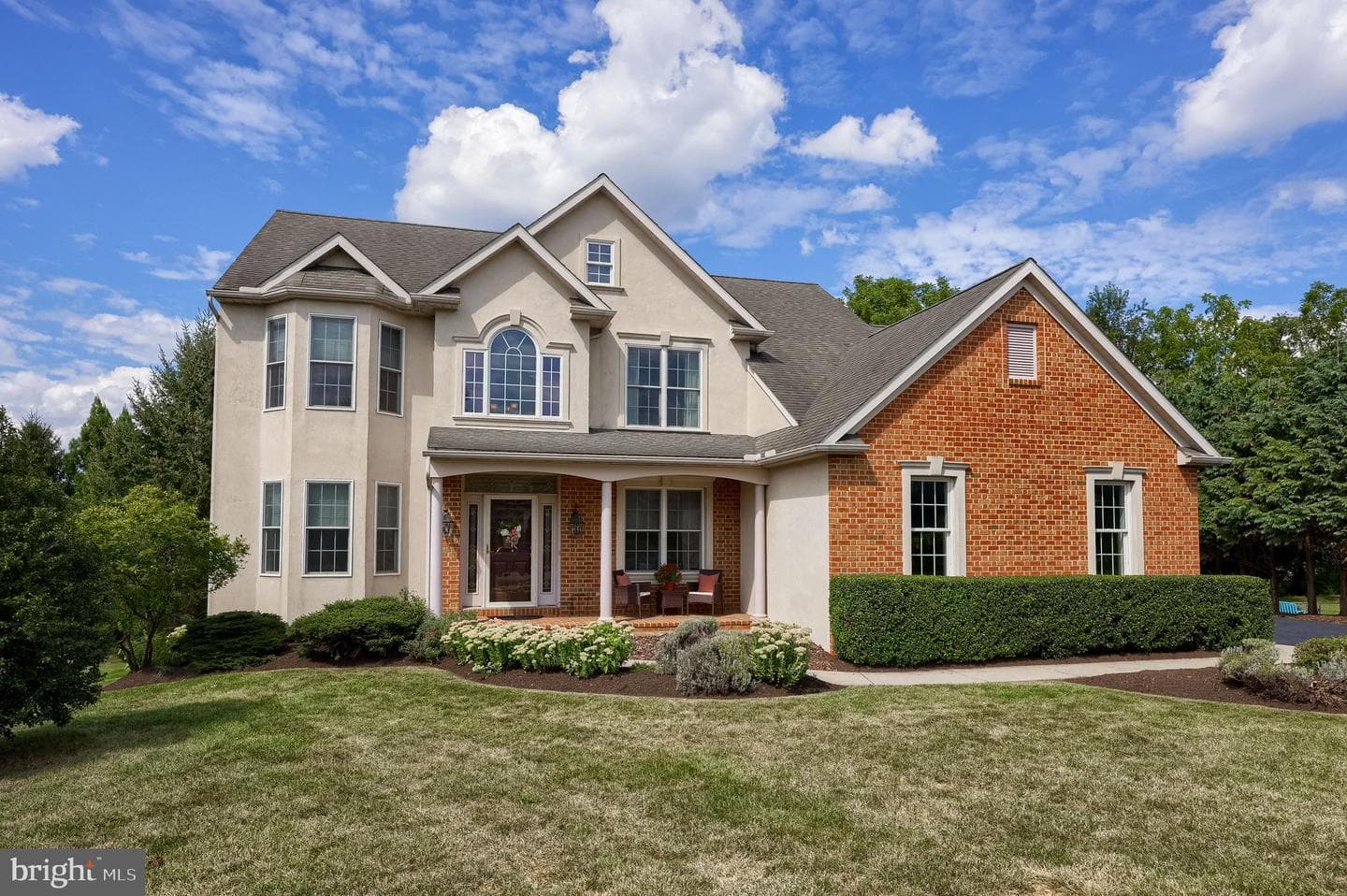 391 Ecker Drive photo 1