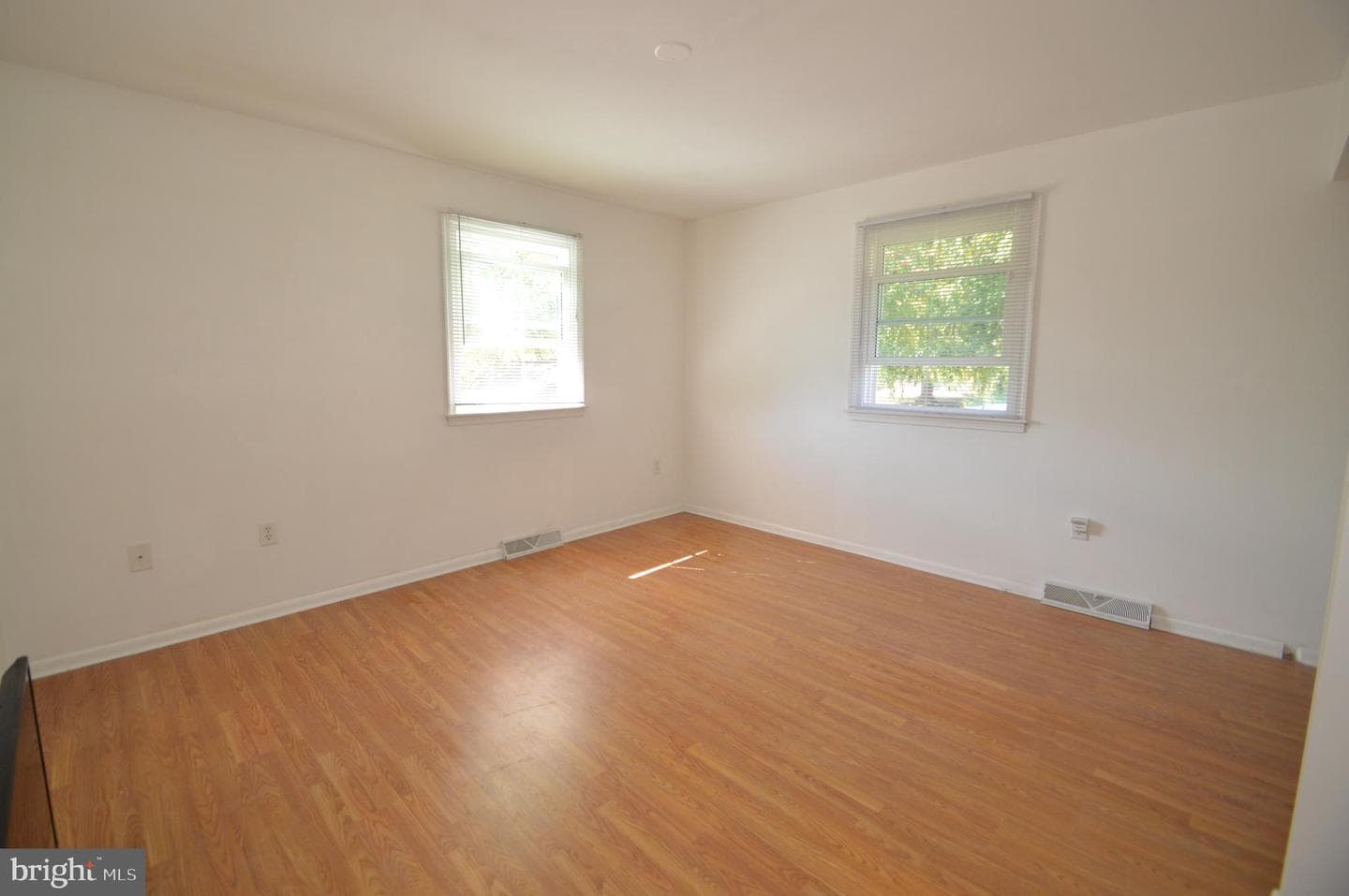 373 Primrose Lane photo 10