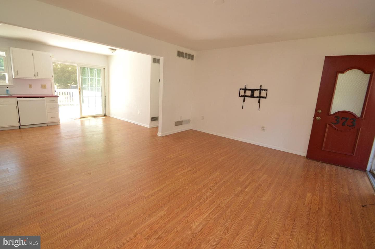 373 Primrose Lane photo 8