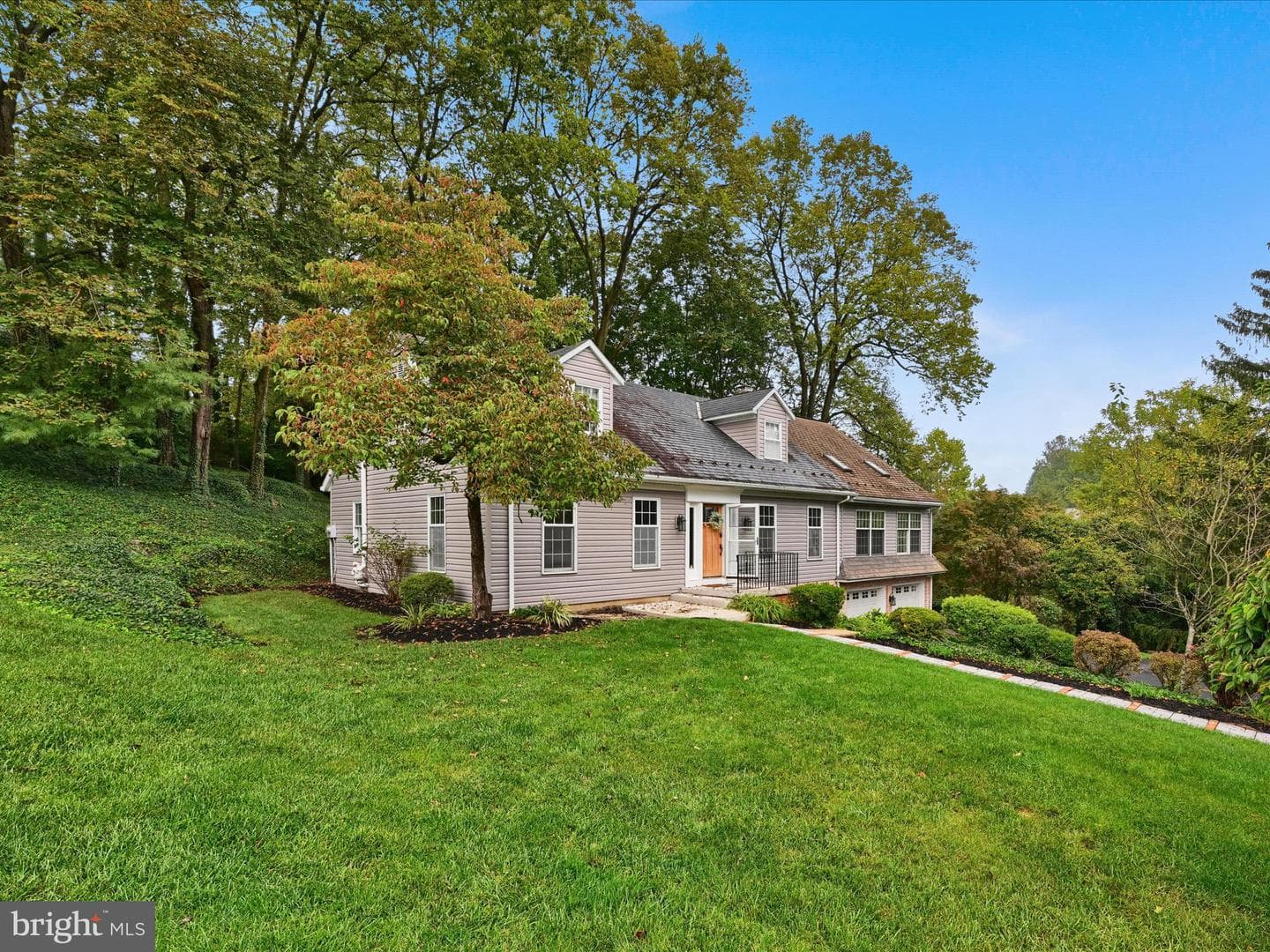 2205 Berkshire Road photo 1