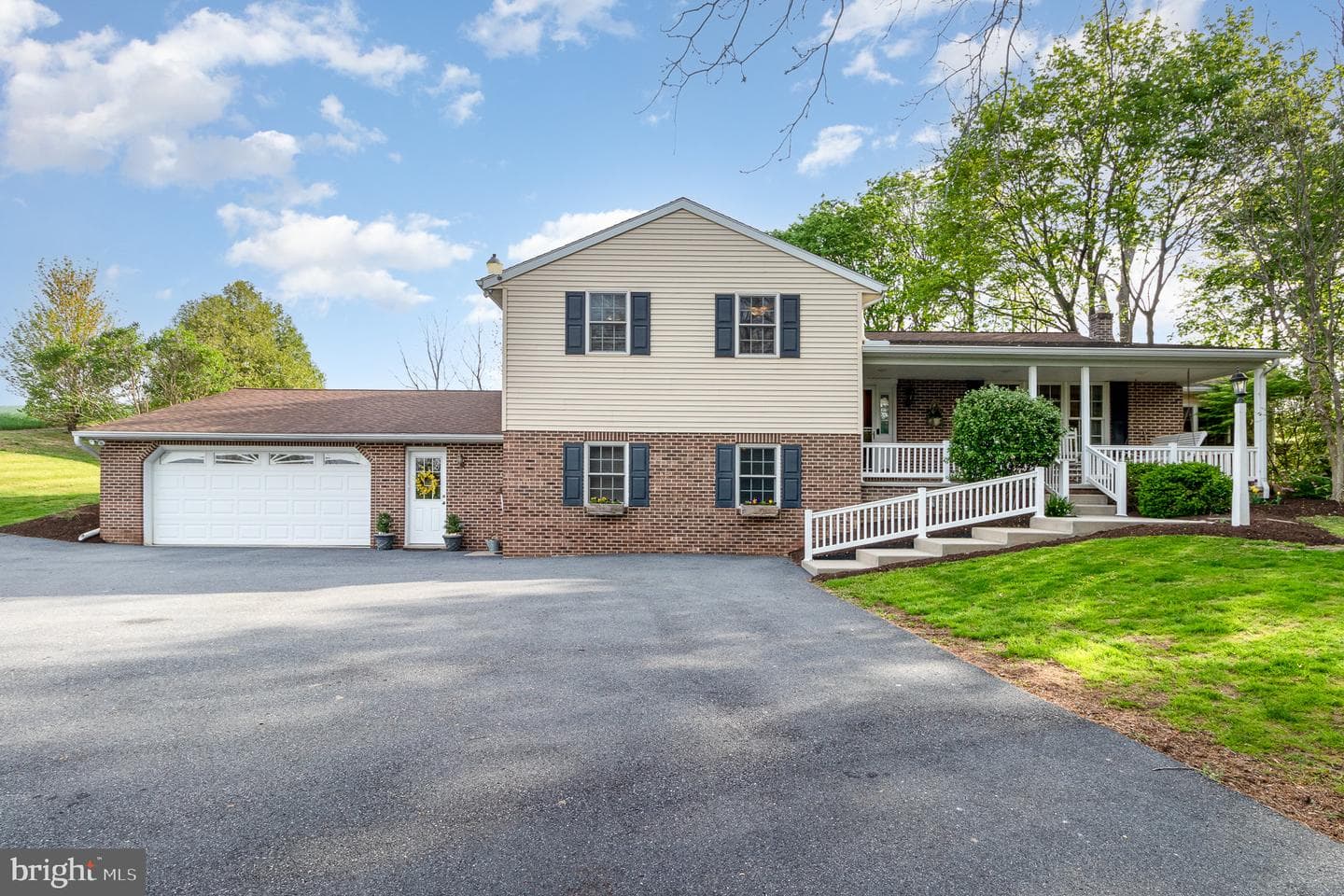 49 W Lexington Road photo 2