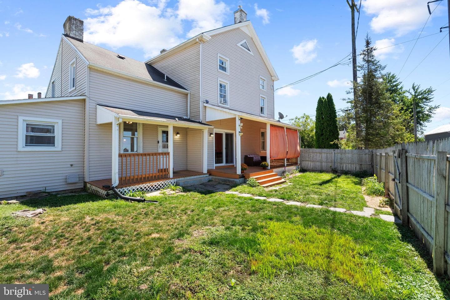 101 E Slokom Avenue photo 37