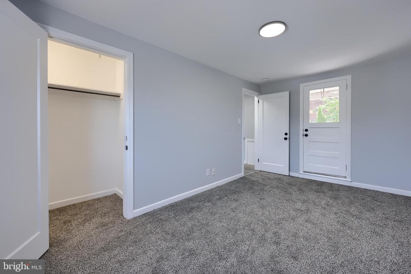 335 Lincoln Avenue photo 19