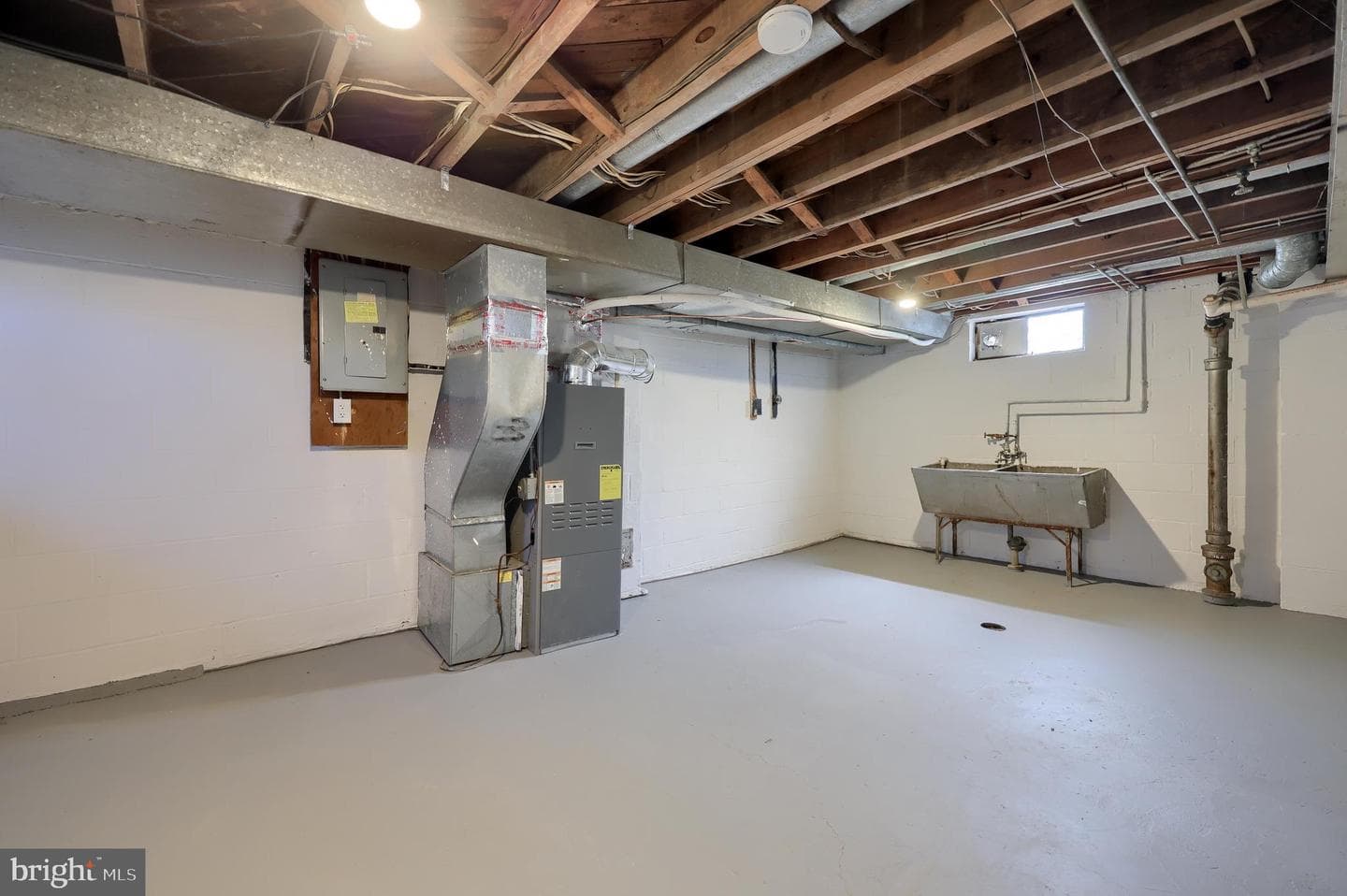335 Lincoln Avenue photo 26