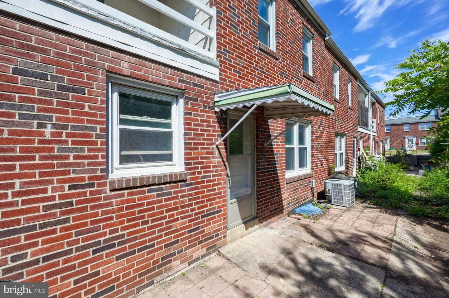 335 Lincoln Avenue photo 28