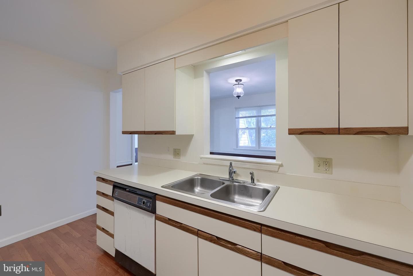 3210 Glengreen Drive photo 20