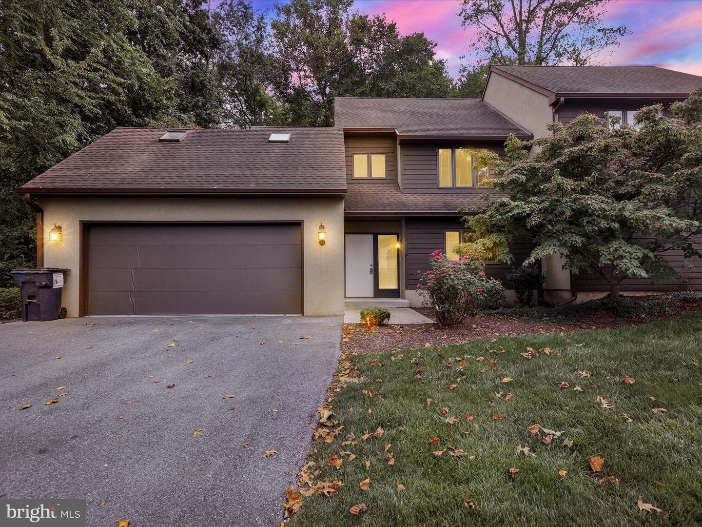 55 Hawk Valley Lane photo 2