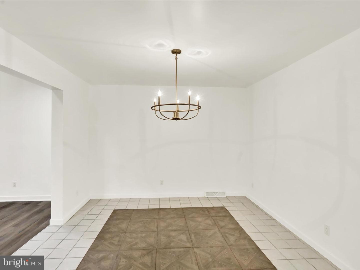 55 Hawk Valley Lane photo 4