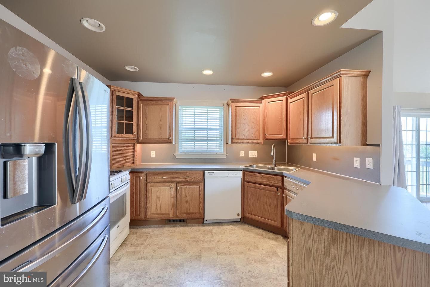 81 Tower Drive photo 15