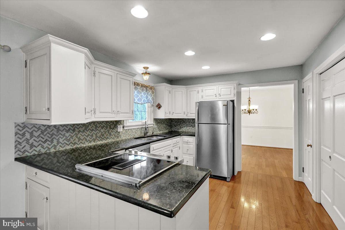 561 Millcross Road photo 9