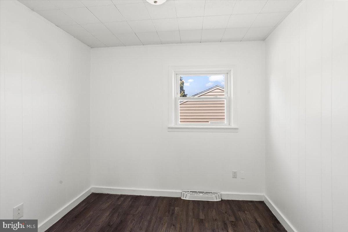 216 S Manor Street photo 11