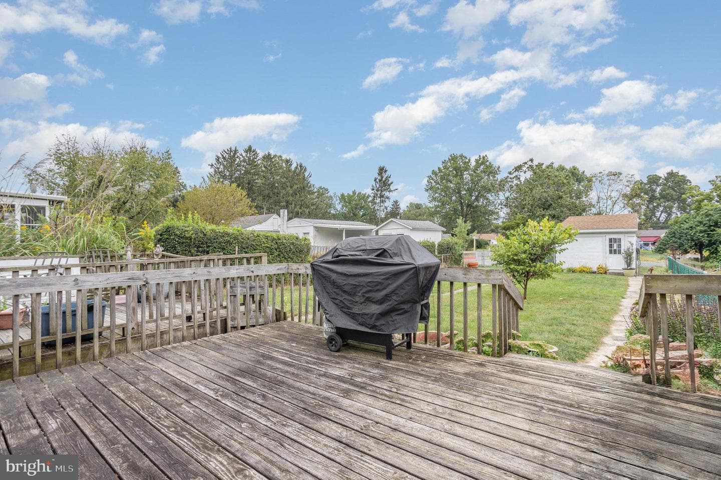77 Petersburg Road photo 18
