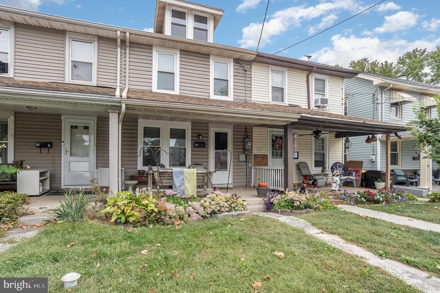77 Petersburg Road photo 2