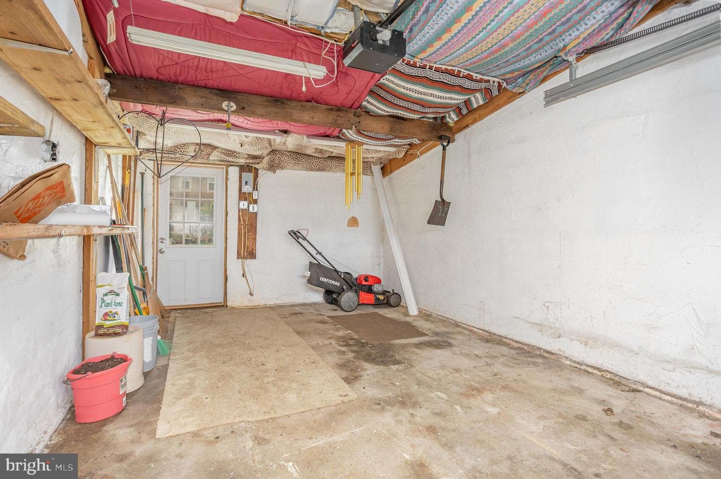77 Petersburg Road photo 26