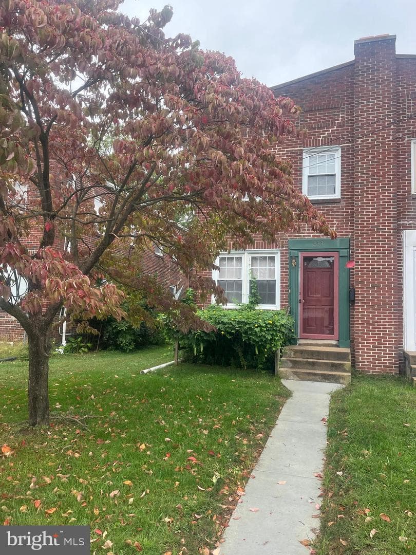 233 Locust Street photo 1