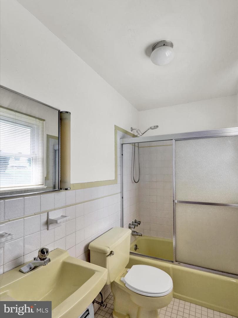 1266 Wilson Avenue photo 25