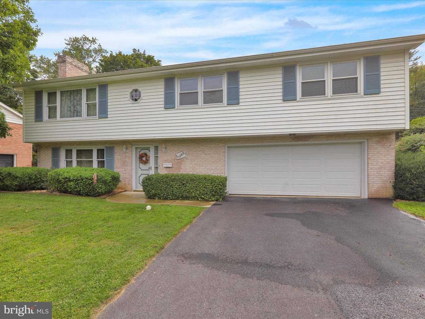 1266 Wilson Avenue photo 3