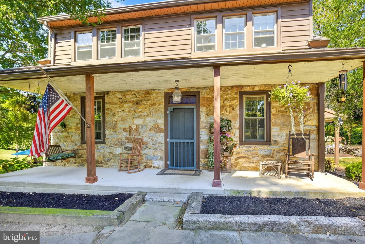 249 Blue Lane photo 2