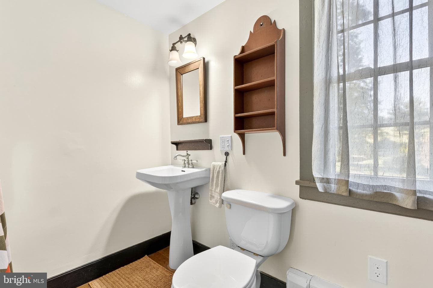249 Blue Lane photo 35