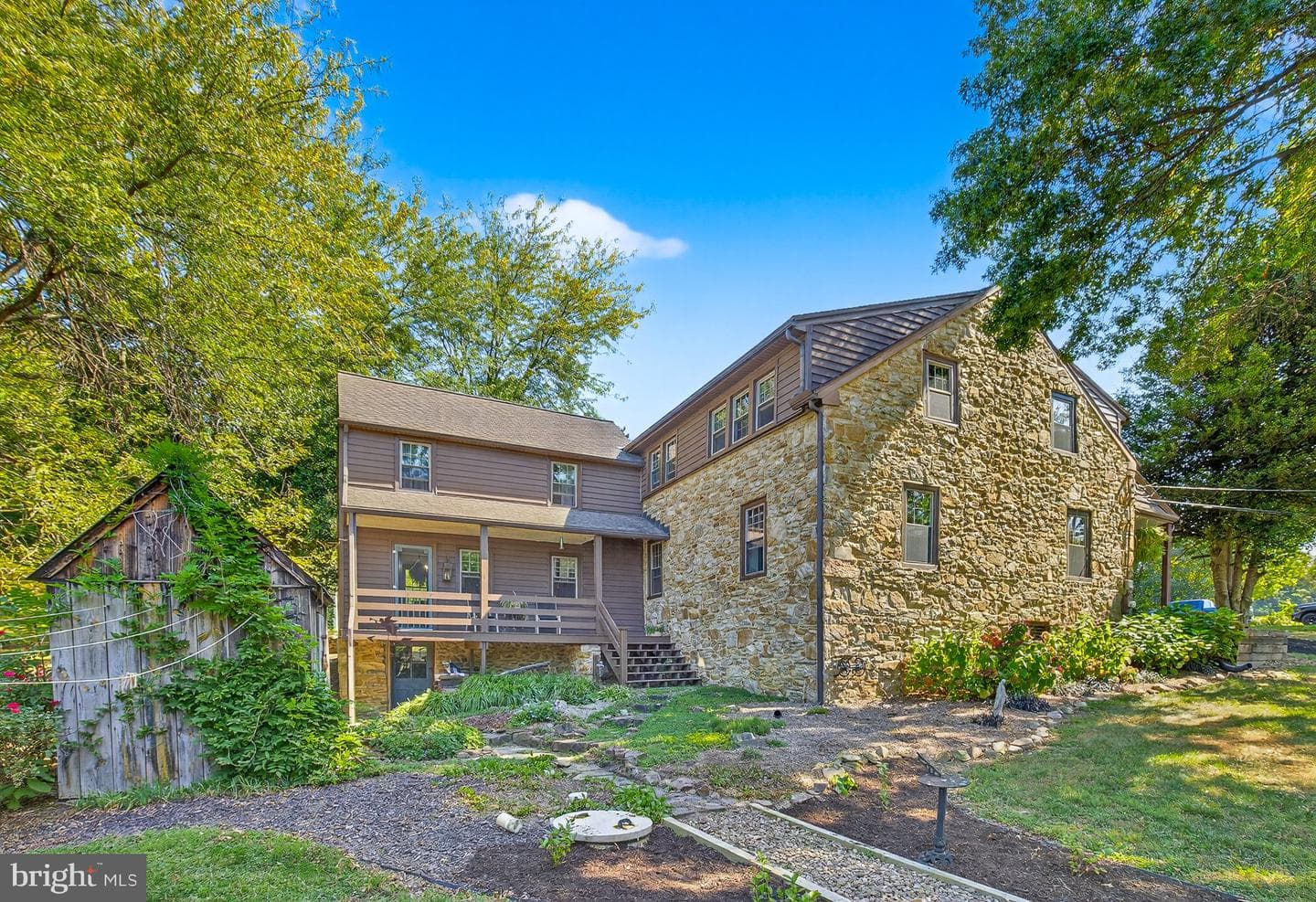 249 Blue Lane photo 59