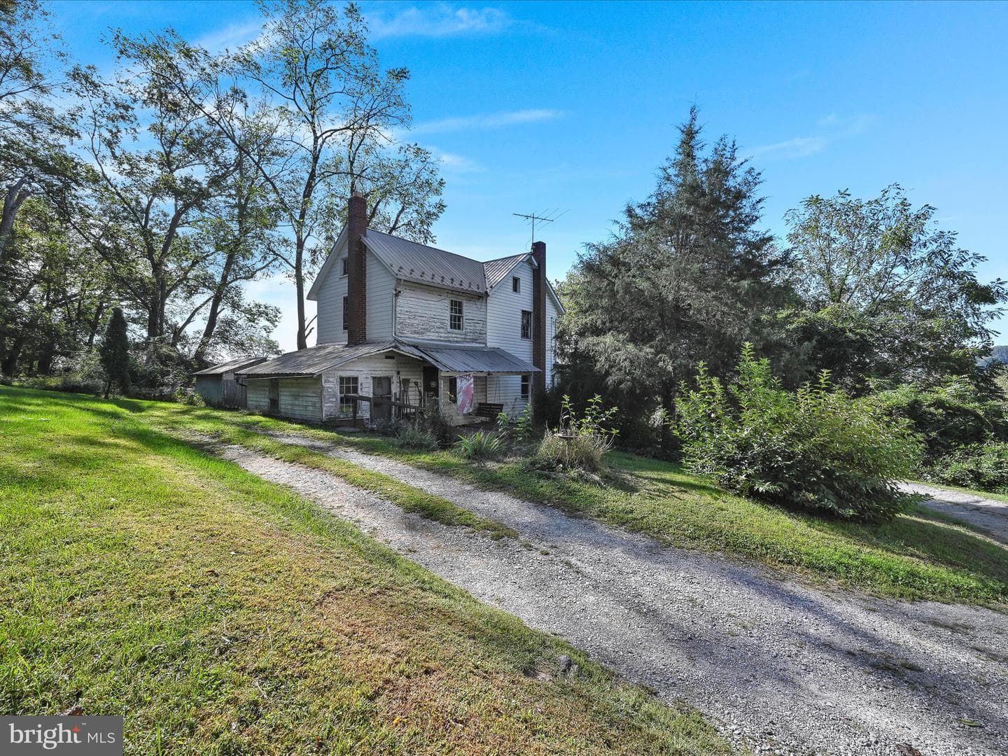 2496 River Road photo 14