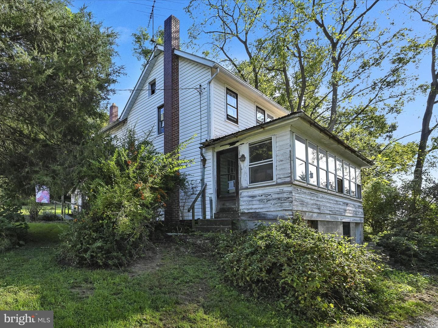 2496 River Road photo 16