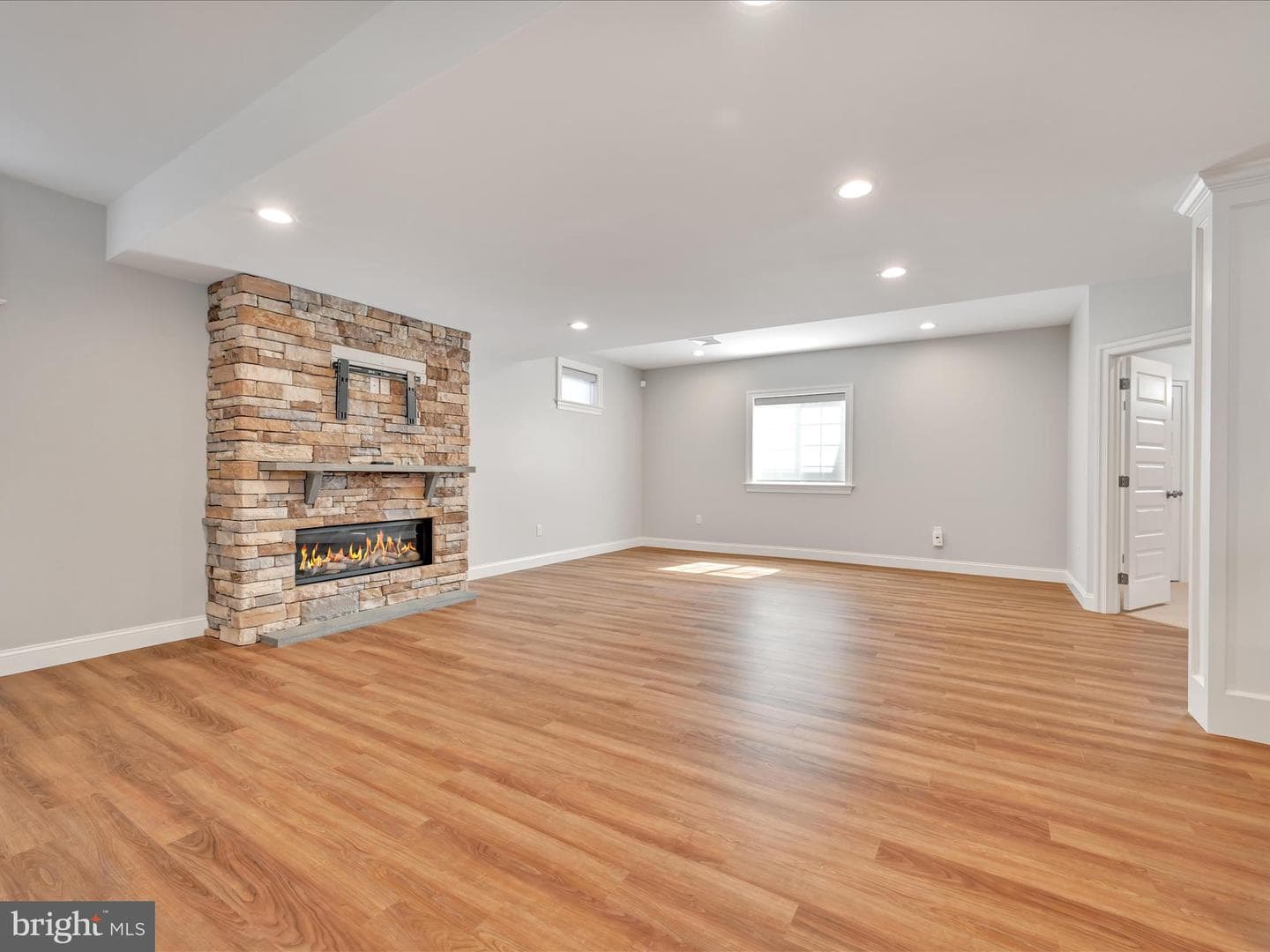 641 Skyler Drive photo 36