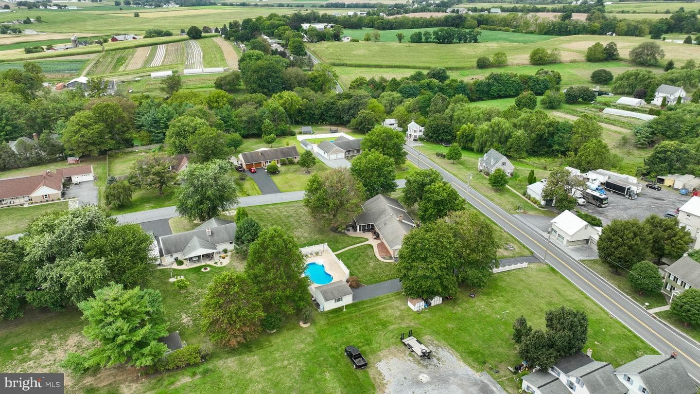 310 W Lexington Road photo 55