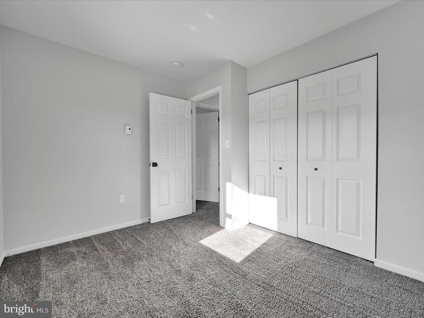 704 Lincoln photo 17