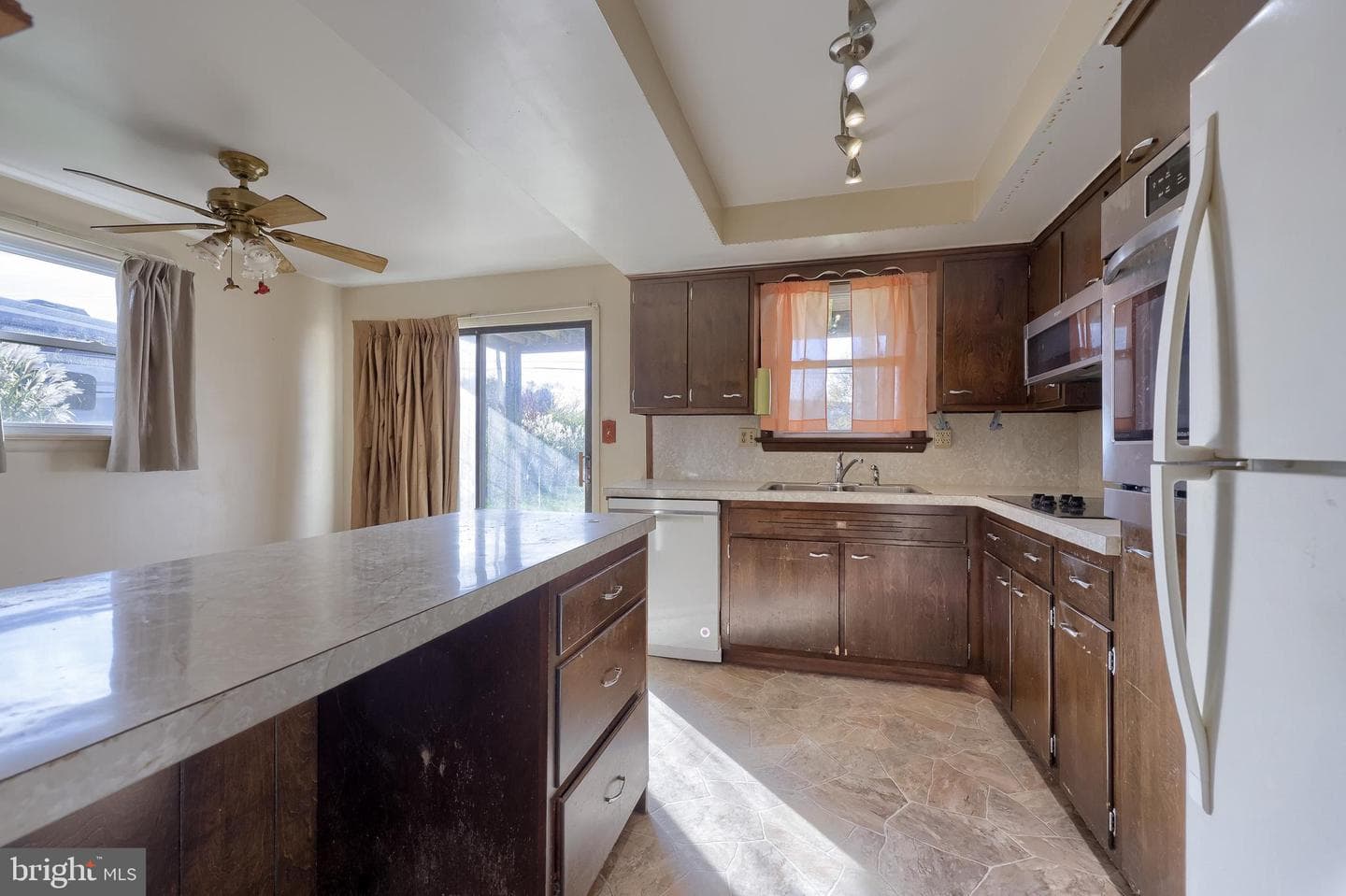 430 Biscayne Road photo 38