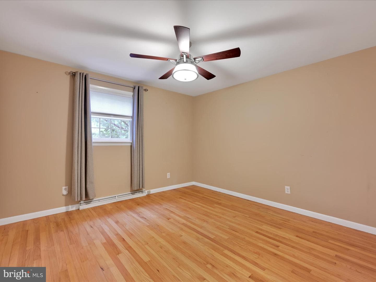 125 Corry Avenue photo 24