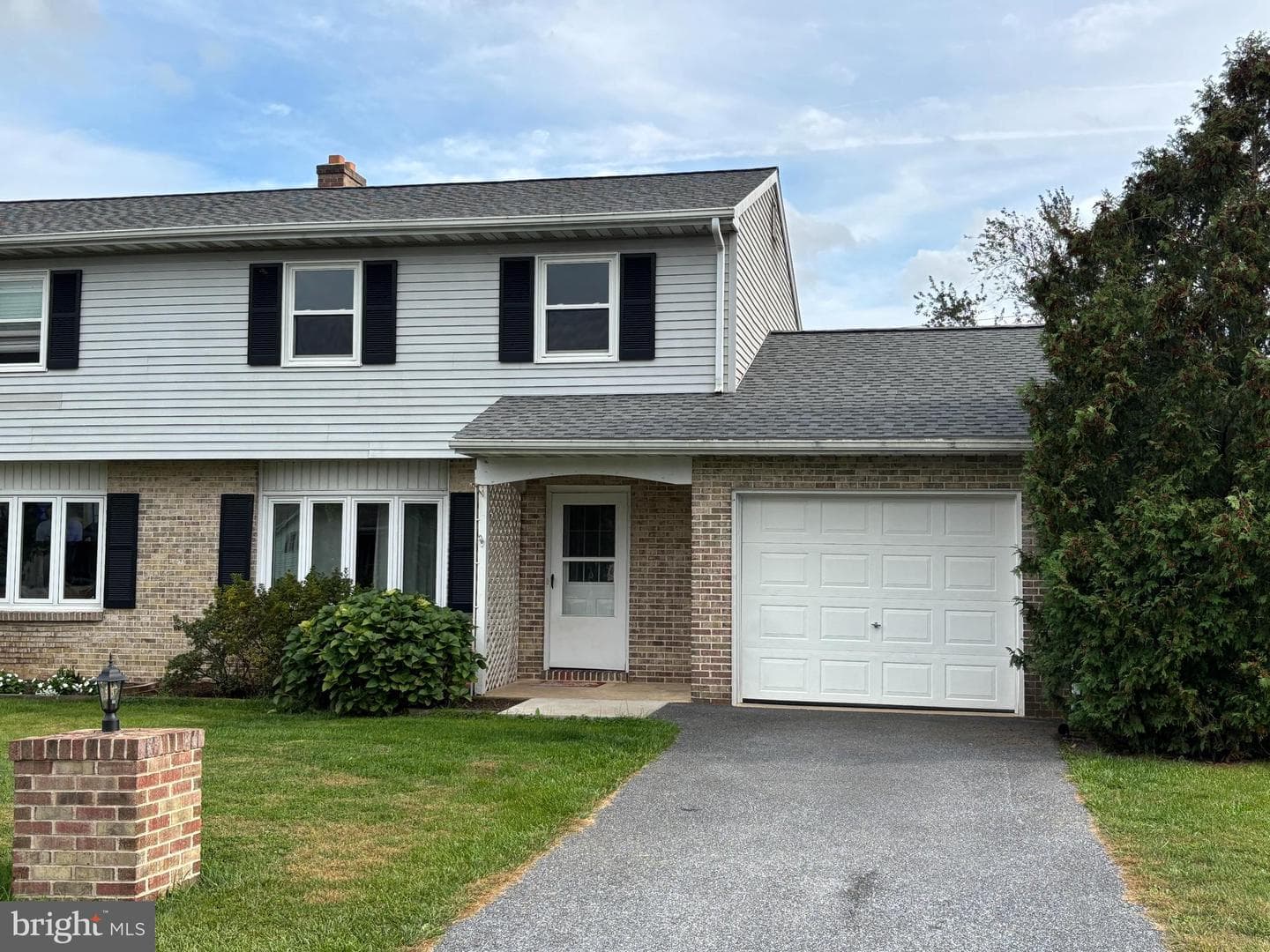 218 Fausnacht Drive photo 2