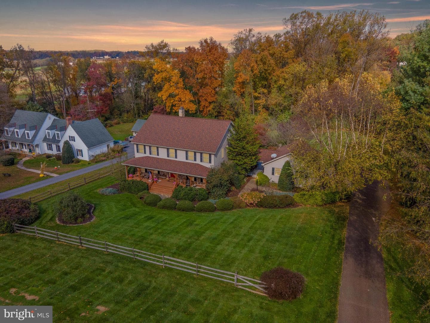 15 Phillip Drive photo 48