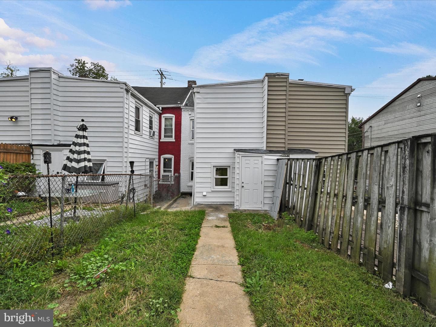 550 Dauphin Street photo 24