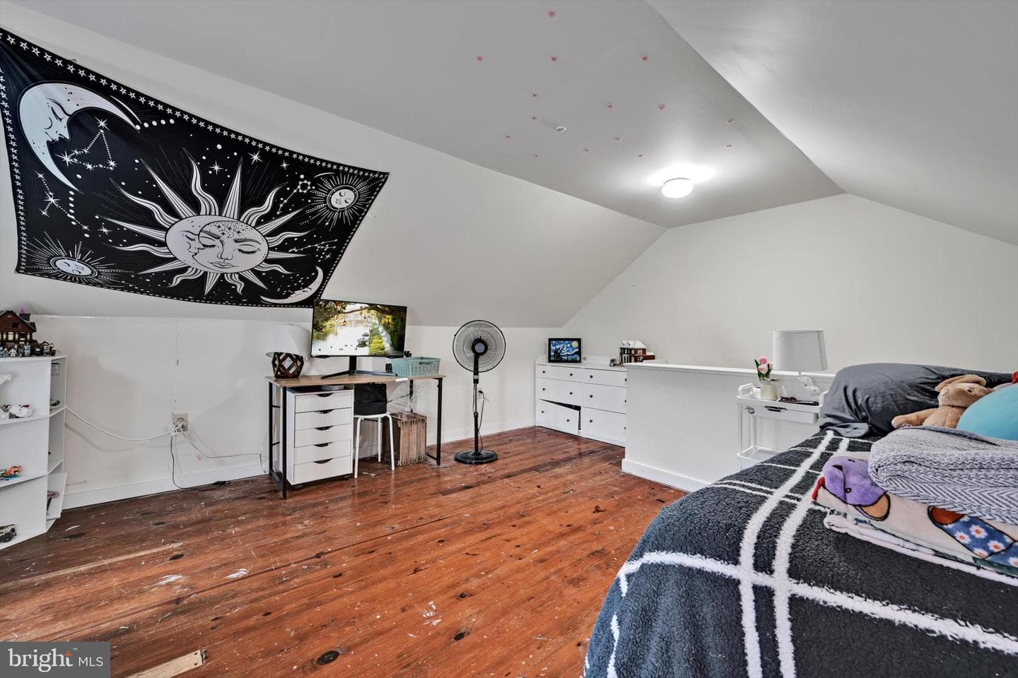 18 E Pine Street photo 21