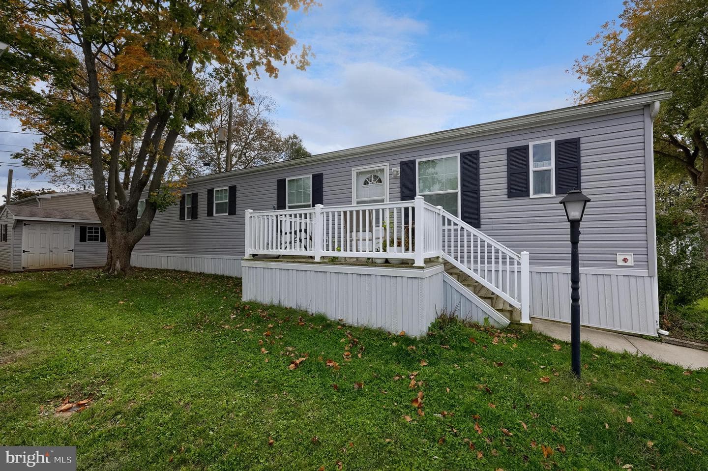 726 Nancy Lane photo 2