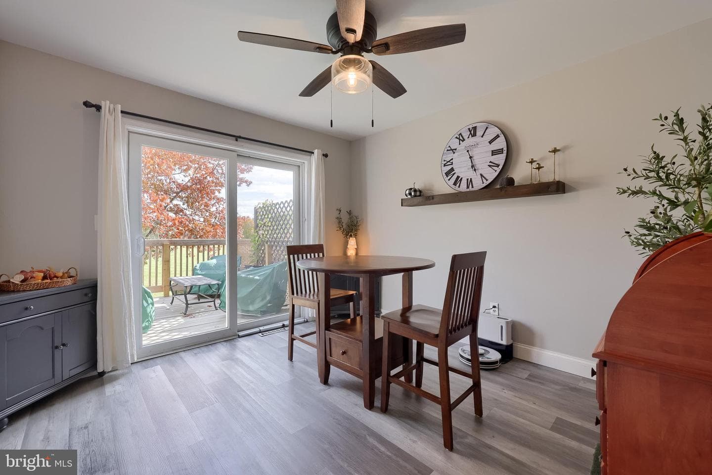 6568 Hollow Drive photo 9