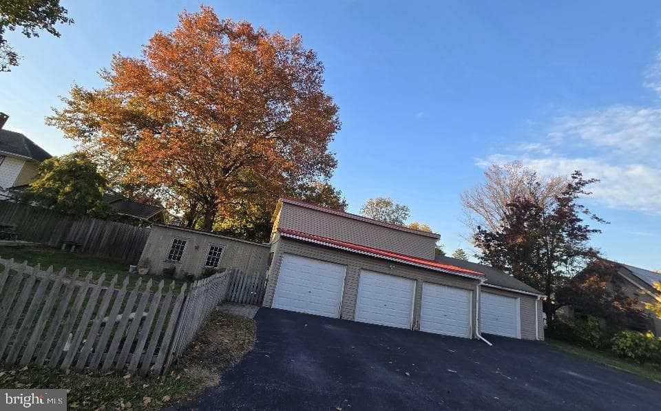 57 N Charlotte Street photo 7