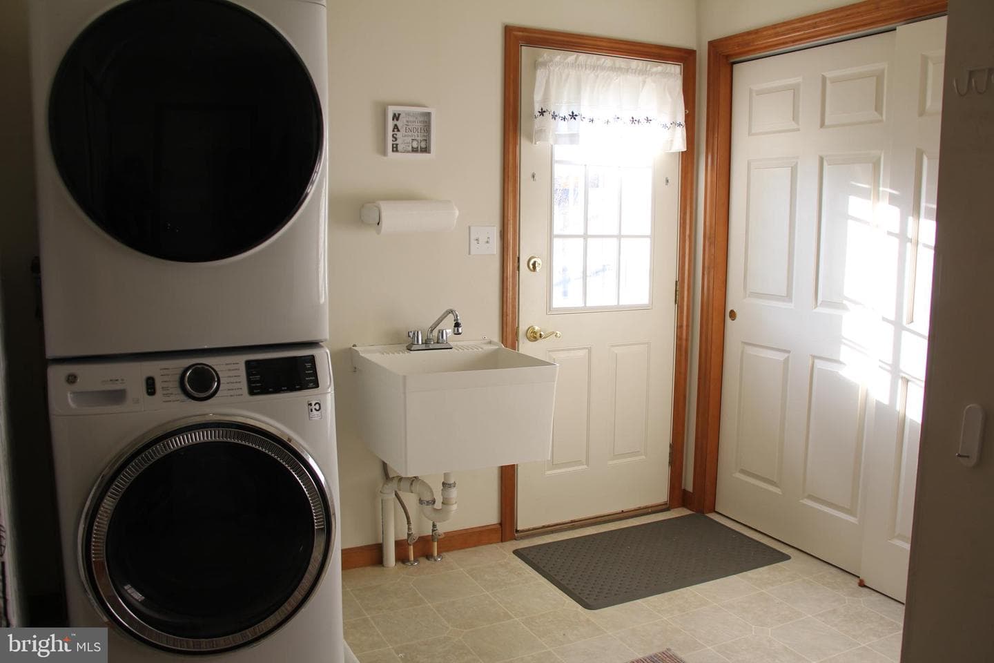 668 Snyder Hill Road photo 30