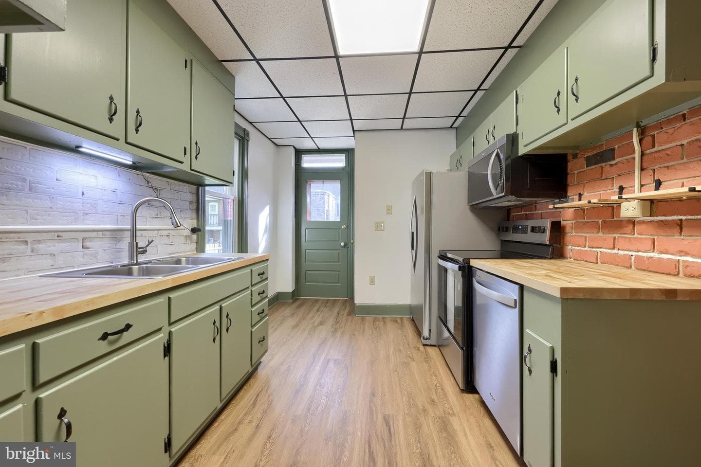 850 4th Street photo 11