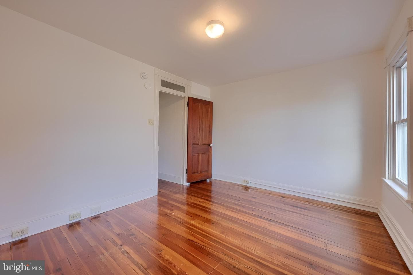 850 4th Street photo 25