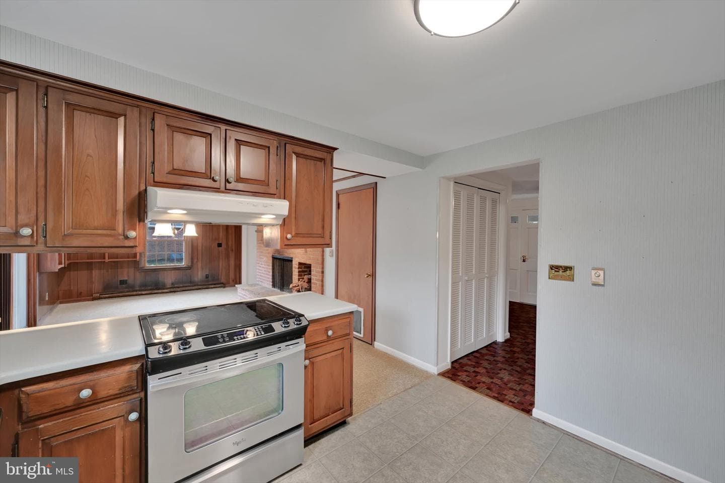821 Hillaire Road photo 13