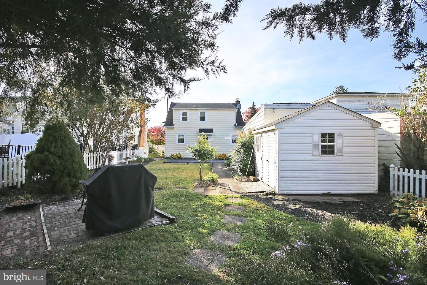 711 Tusitala Drive photo 40