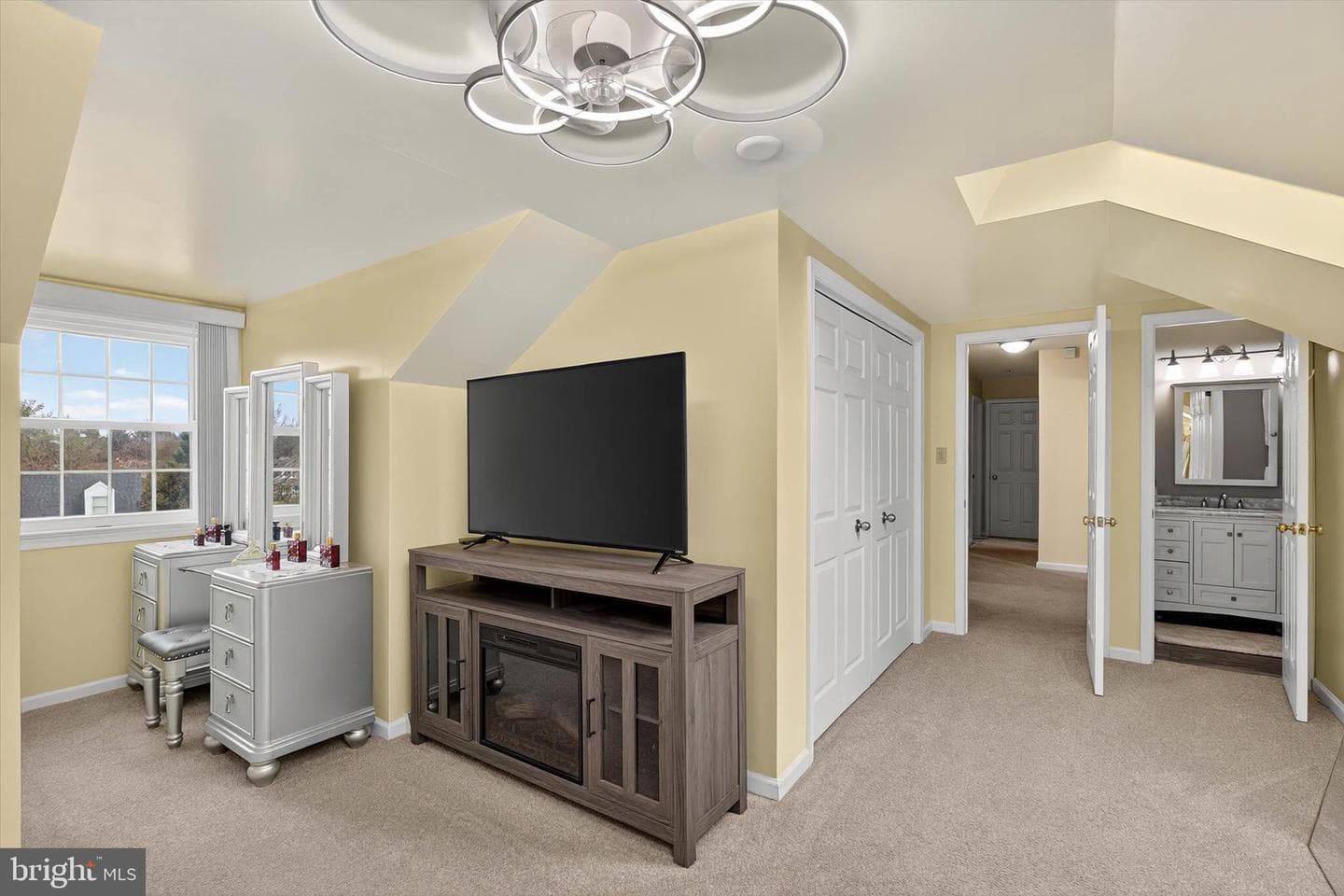 1707 Crossfield Drive photo 32