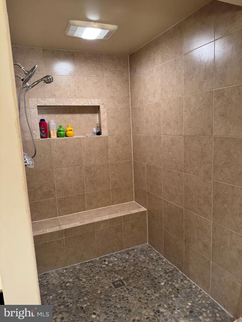 126 Broadstone Street photo 31