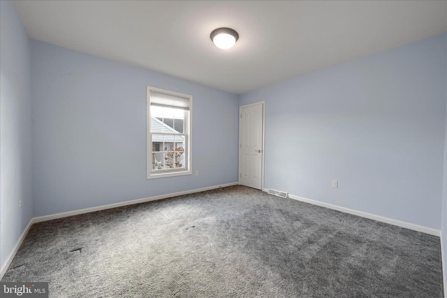 988 Cambridge Drive photo 21