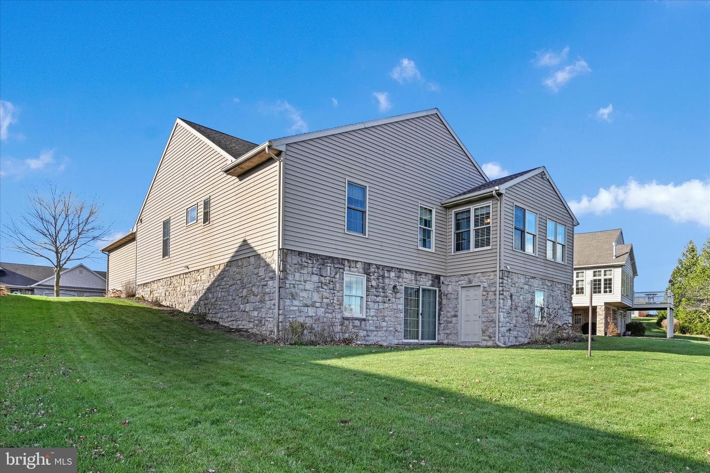 988 Cambridge Drive photo 29