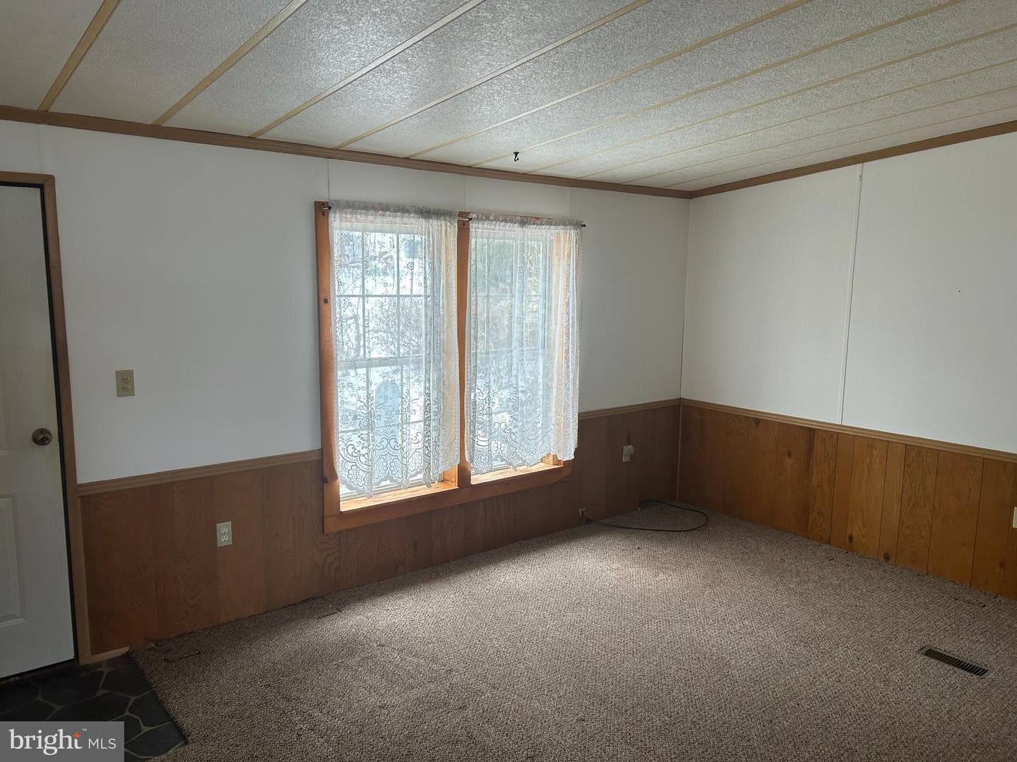751 Willow Lane photo 5