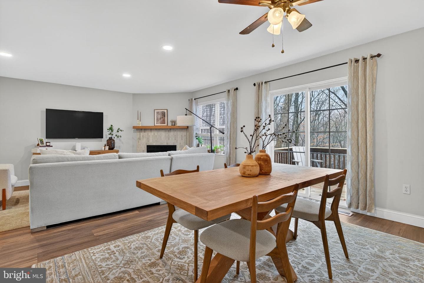 304 Treetops Court photo 20